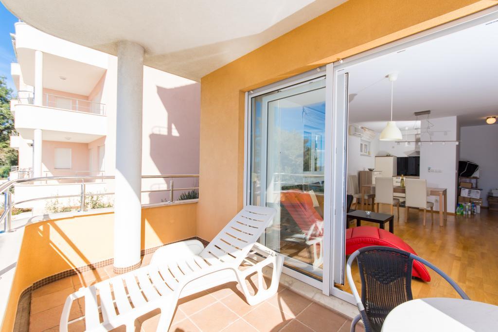 Apartment Labadusa Trogir Exterior foto