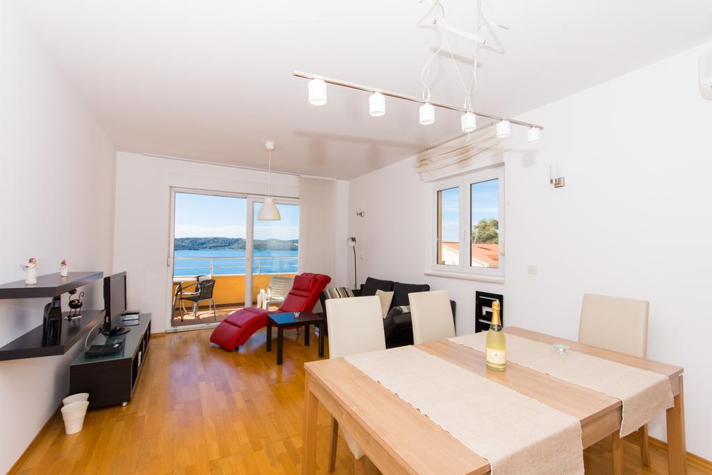 Apartment Labadusa Trogir Exterior foto